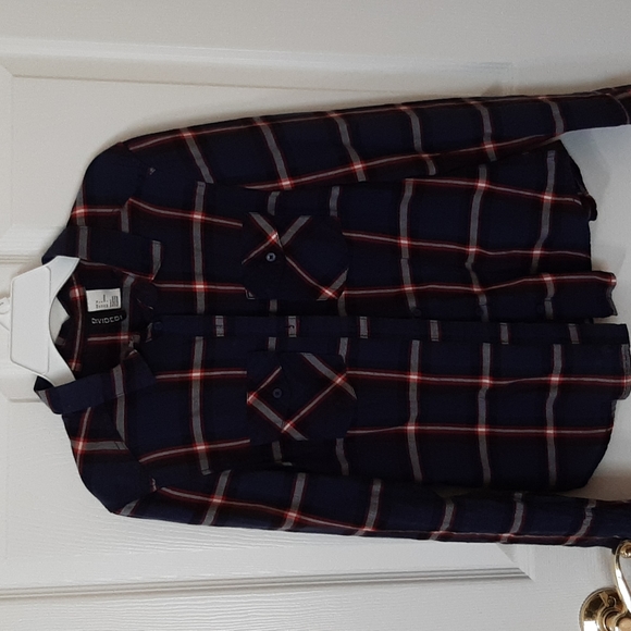 Red, white, and blue flannel - Picture 2 of 4